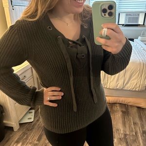 Between Me & You olive green sweater - S